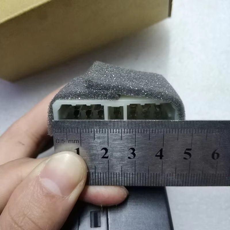 93570-28001 9357028001 for 1992 1993 1994 Hyundai Elantra Galloper Front Left Driver Side Electric Power Master Window Switch